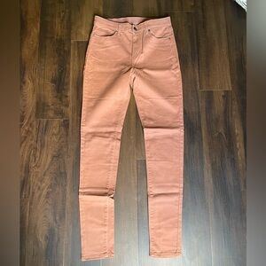 Uniqlo Salmon Color Stretchy Pants